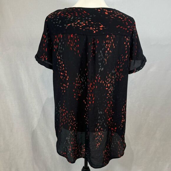 Apt 9 ladder vneck black top with splashes of color size large - Picture 5 of 8
